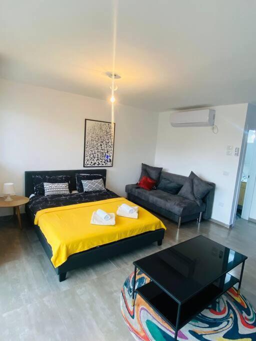 Apartamento Lovely Flat In The Center 36 Tel Aviv Exterior foto